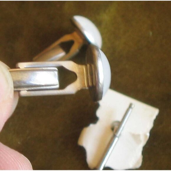 Estate True Vintage Silver-Tone & White Round Cufflinks And Tie Tack Set - Picture 4 of 4